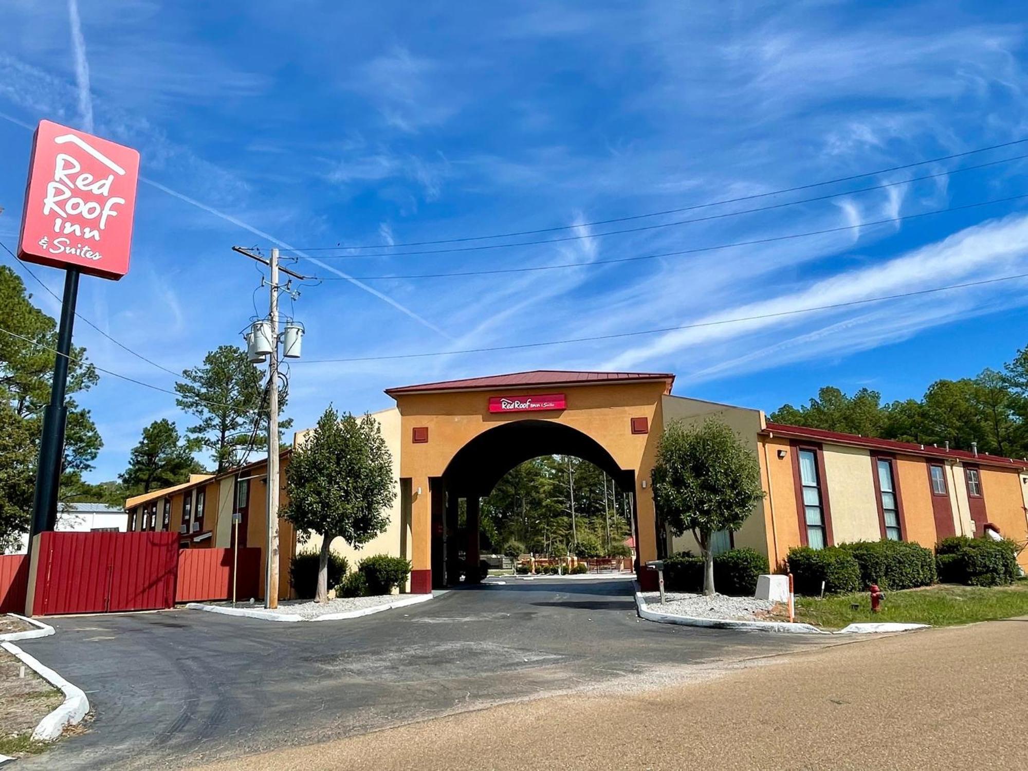 Red Roof Inn & Suites Jackson - Richland מראה חיצוני תמונה