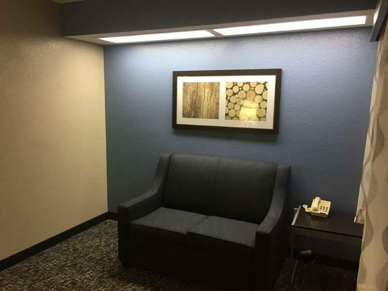 Red Roof Inn & Suites Jackson - Richland מראה חיצוני תמונה