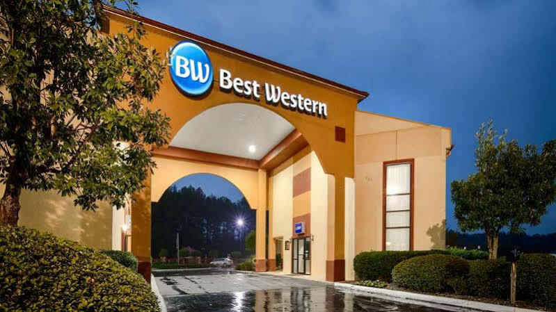 Red Roof Inn & Suites Jackson - Richland מראה חיצוני תמונה